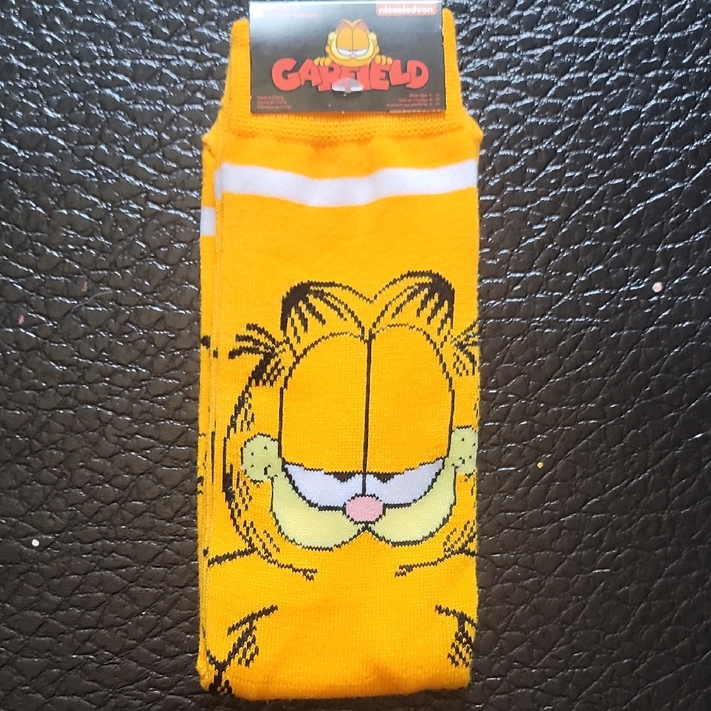 Yellow Casual Socks with Garfield Design